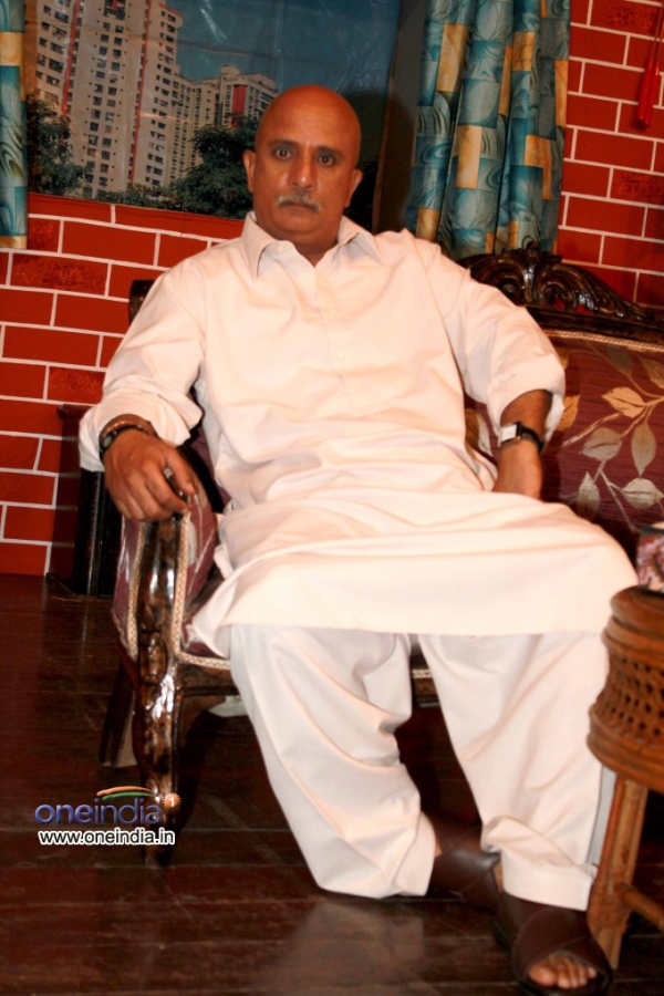 tere-ghar-ke-samne-serial-launc...