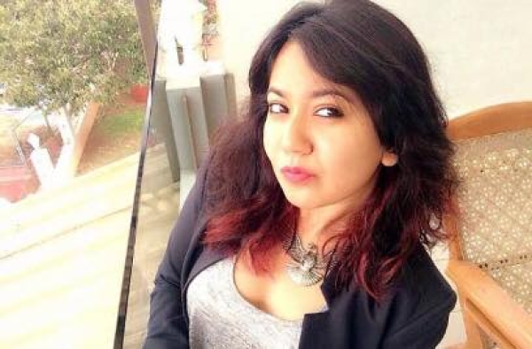 Roopal Tyagi desktop Wallpapers