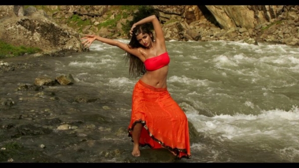 anaika-soti-still-from-satya-2-film_137402847629.jpg